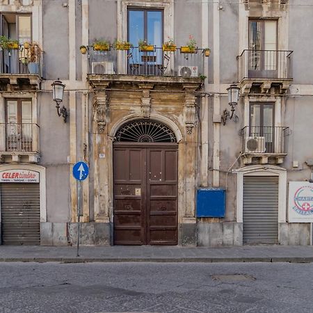 Bellinikatanesuite Catania-Fontanarossai nemzetközi repülőtér Kültér fotó