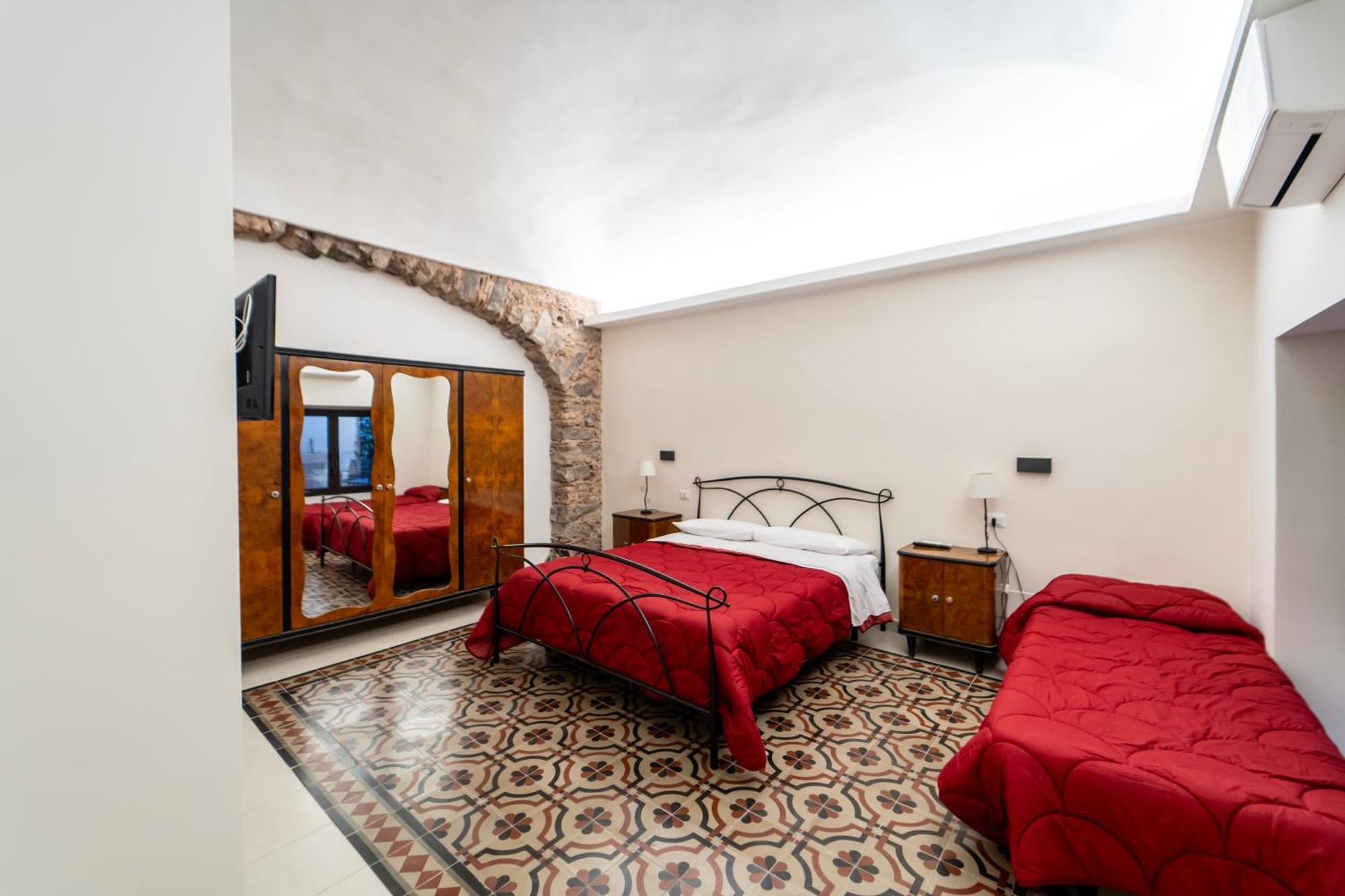 Bellinikatanesuite Catania-Fontanarossai nemzetközi repülőtér Kültér fotó
