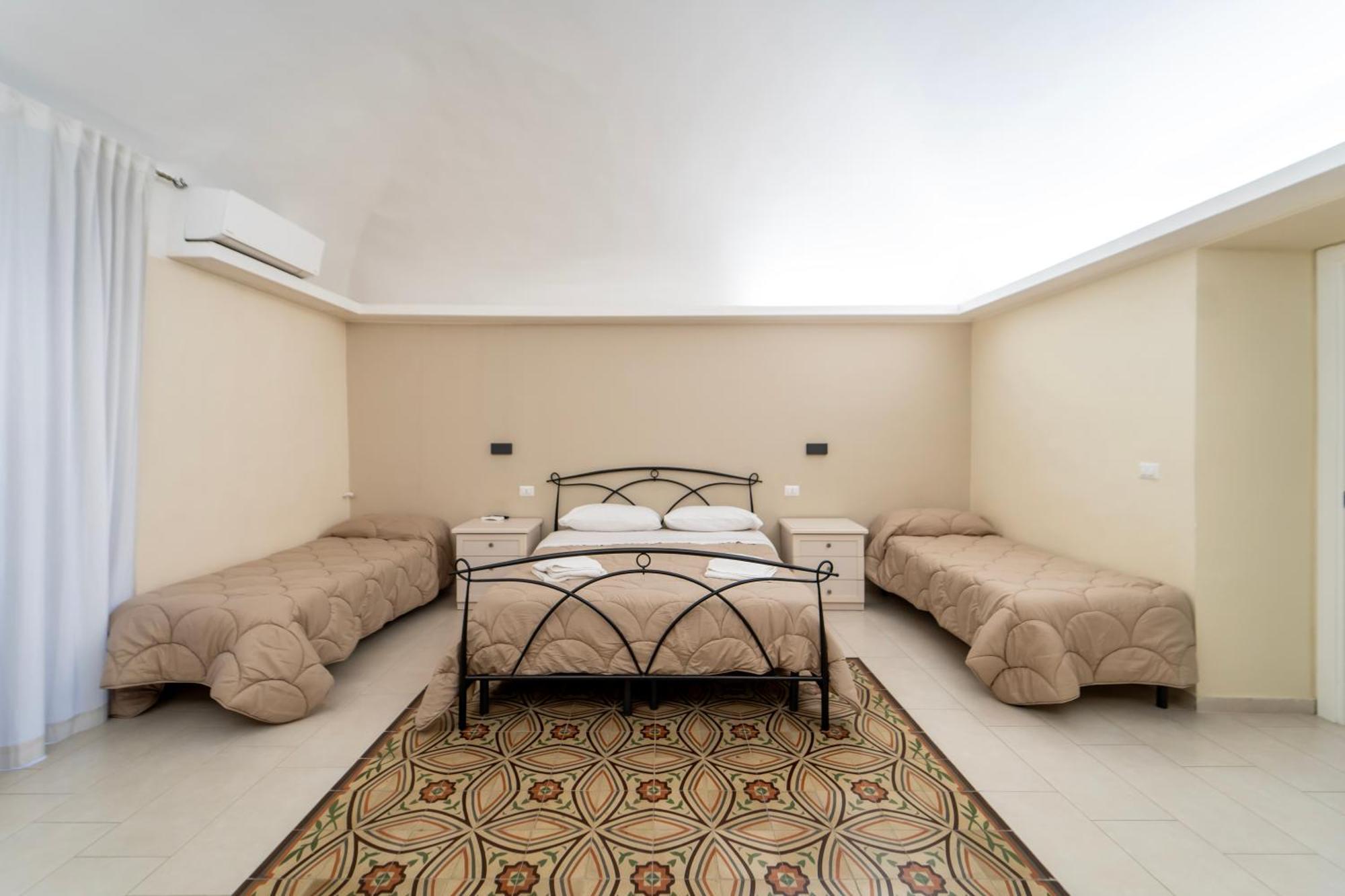 Bellinikatanesuite Catania-Fontanarossai nemzetközi repülőtér Kültér fotó