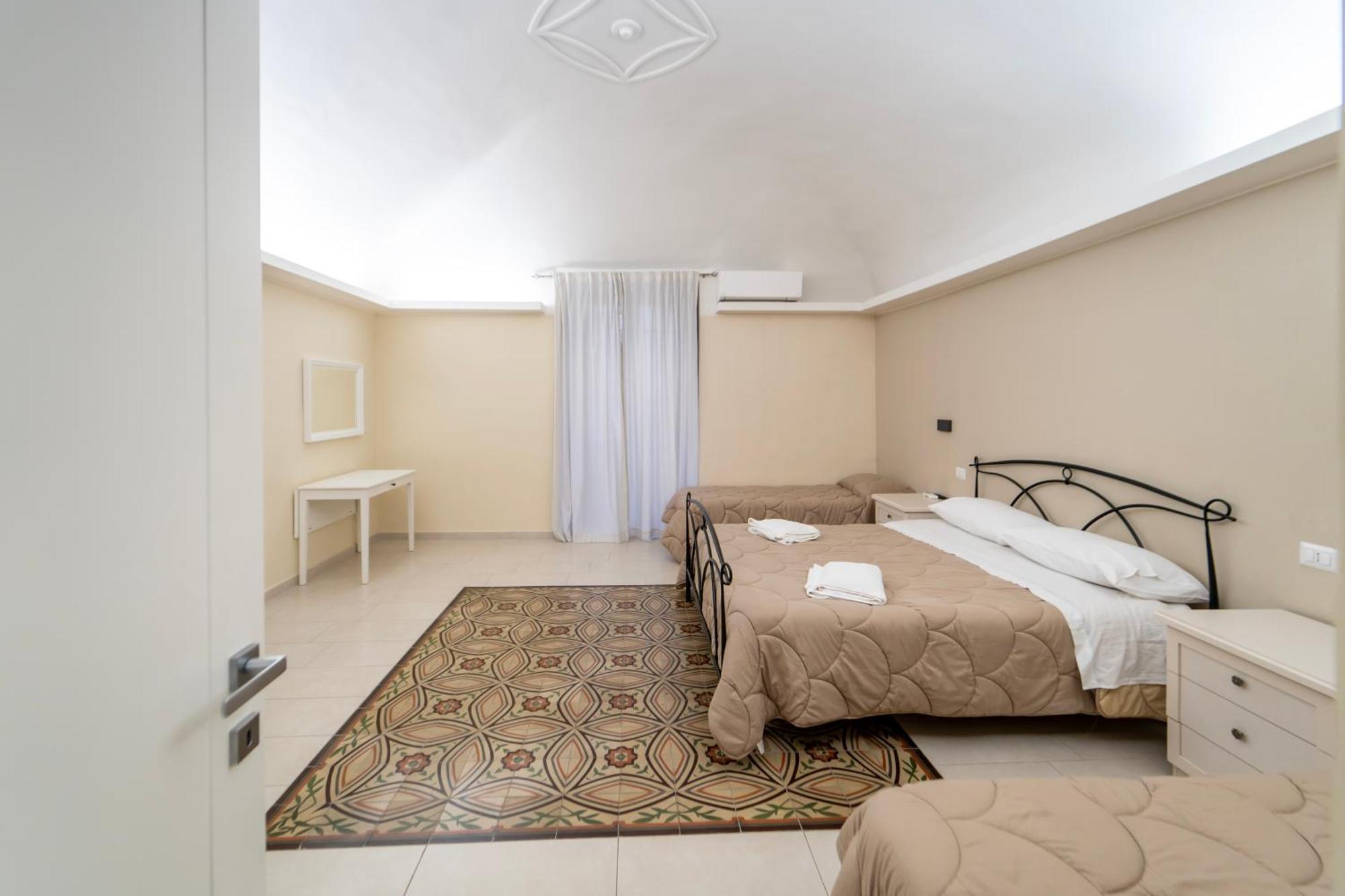 Bellinikatanesuite Catania-Fontanarossai nemzetközi repülőtér Kültér fotó