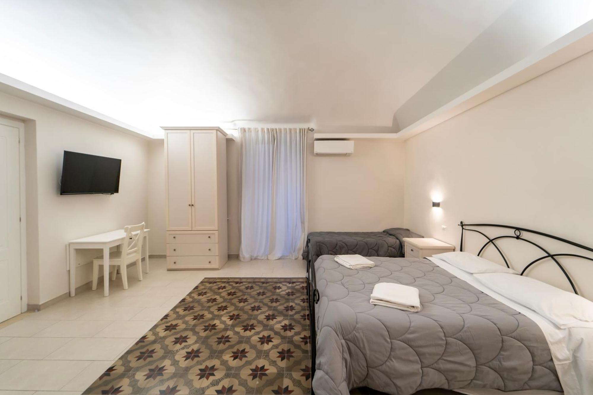 Bellinikatanesuite Catania-Fontanarossai nemzetközi repülőtér Kültér fotó